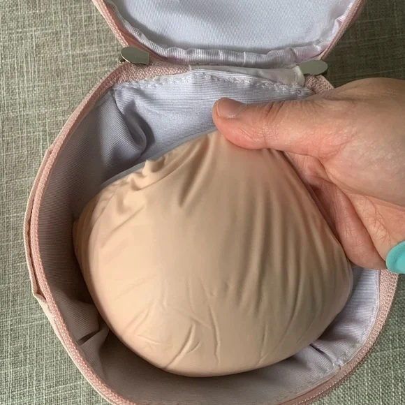 Breast Prothesis - Picture 3 of 3